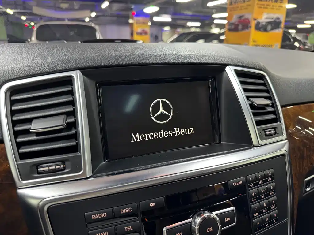 Mercedes-Benz M-Class — миниатюра 19