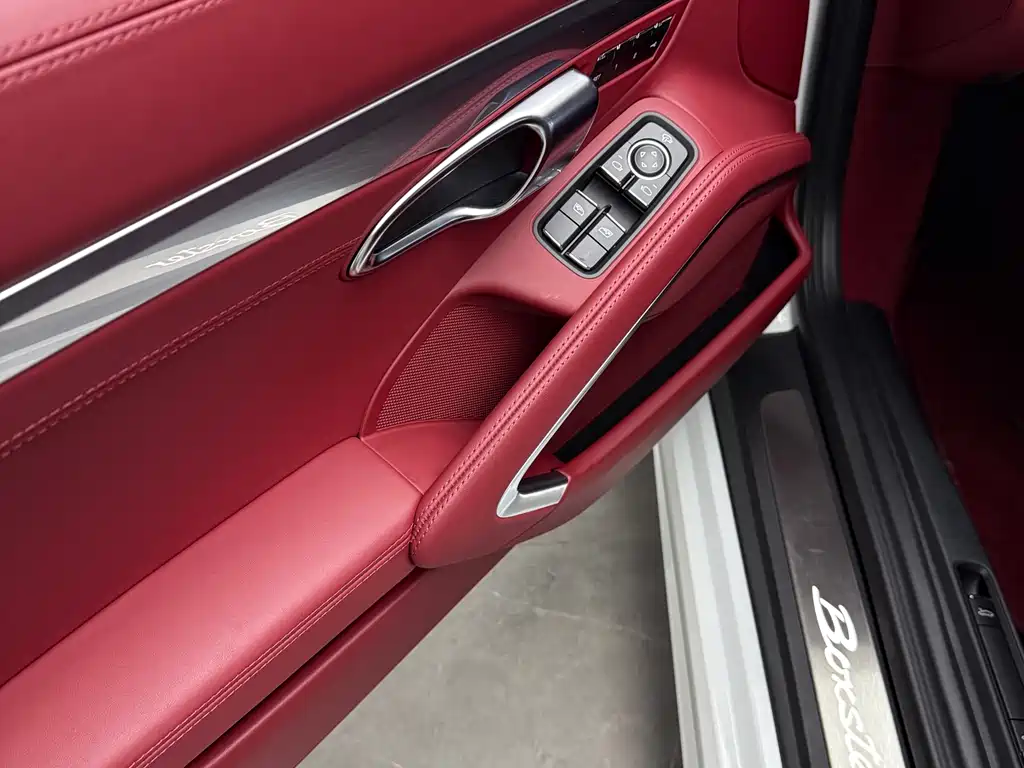 Porsche 718 2026 2.0T AT