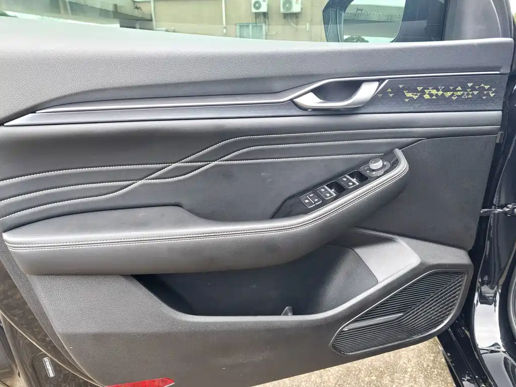 Geely Xingrui — миниатюра 11