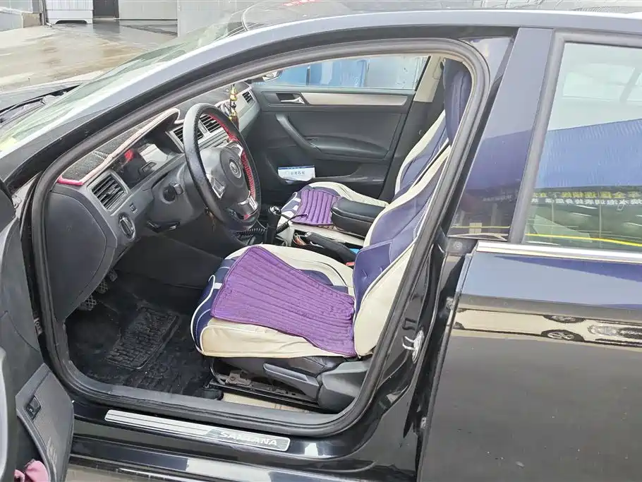 Volkswagen Santana 2013 1.4L MT Comfort