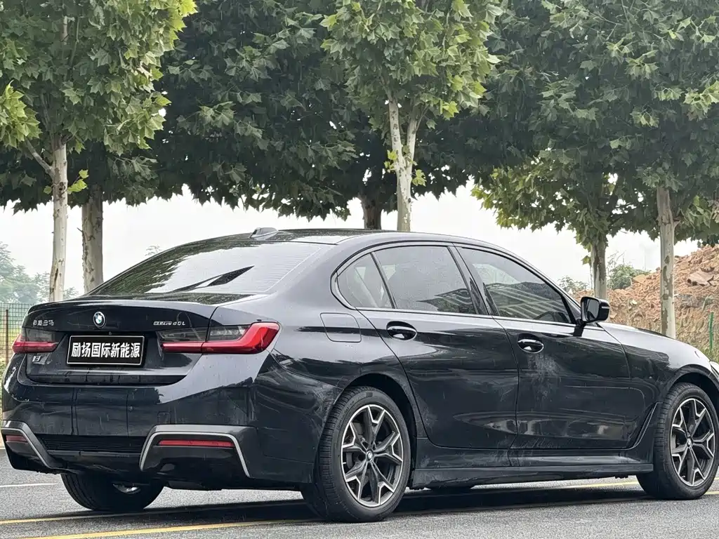 BMW i3 — миниатюра 9