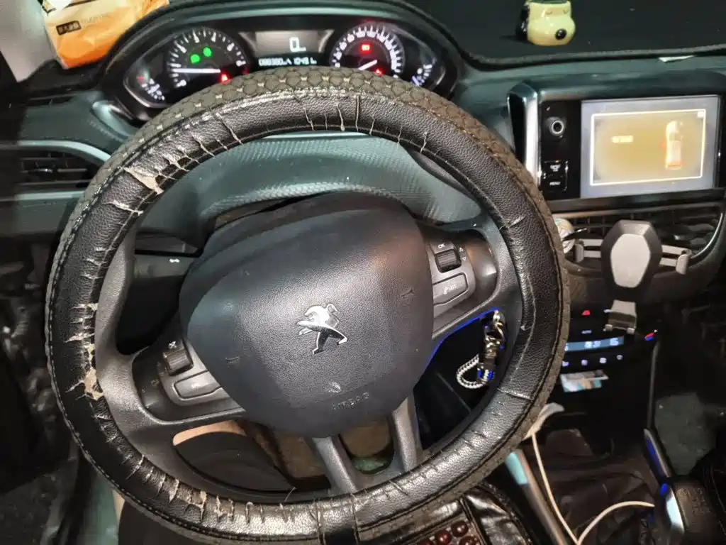 Peugeot 2008 — миниатюра 11