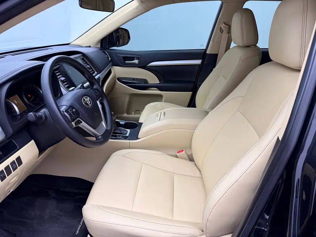 Toyota Highlander — миниатюра 10