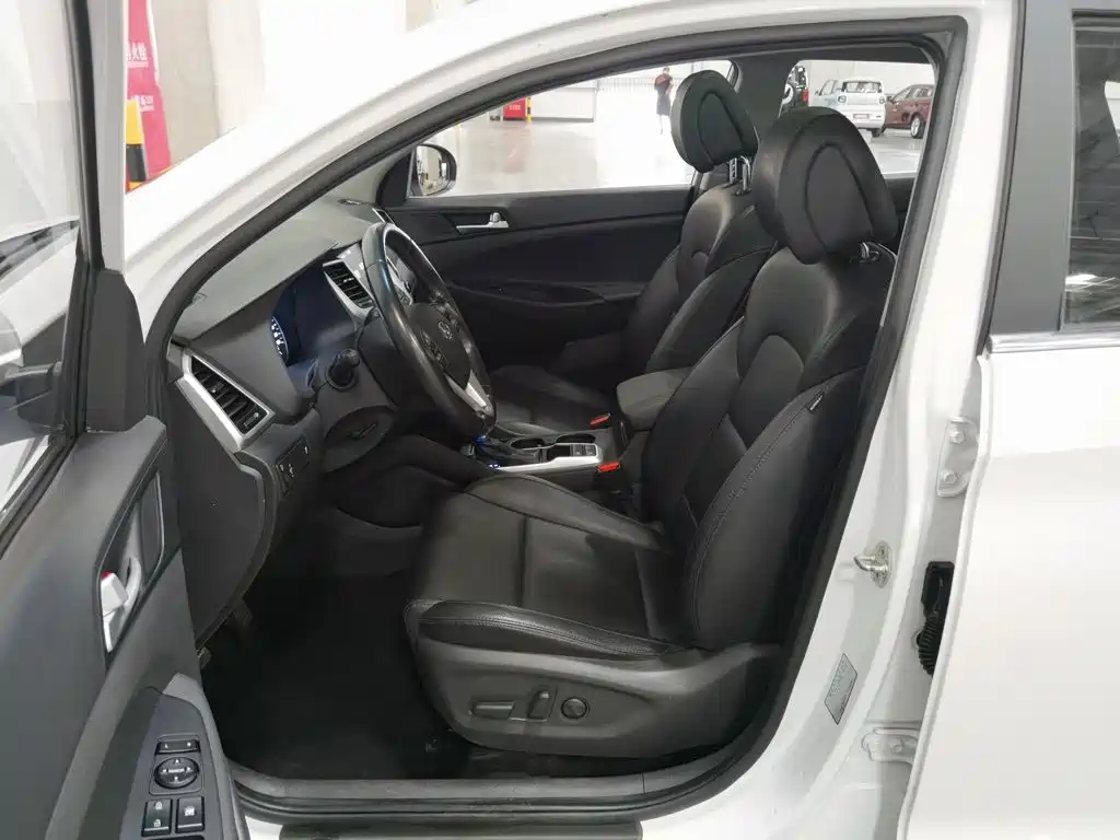Hyundai Tucson — миниатюра 10
