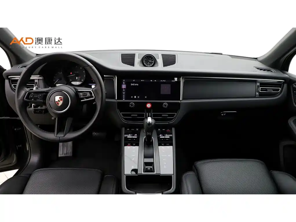 Porsche Macan — миниатюра 5