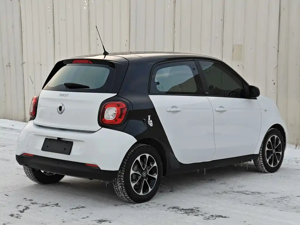 SMART FORFOUR