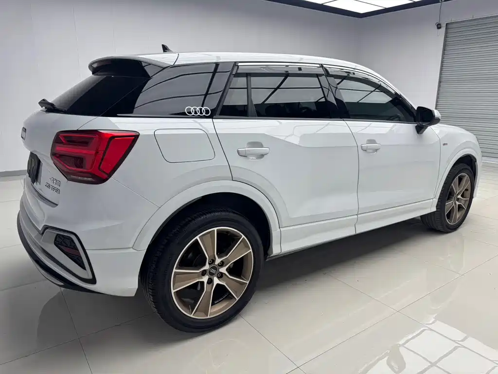 Audi Q2L — миниатюра 6