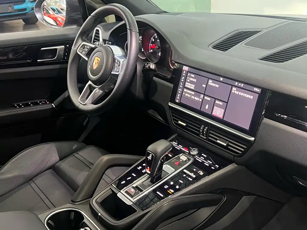 PORSCHE CAYENNE