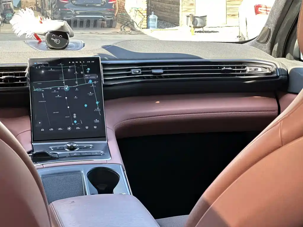 NIO EC6 — миниатюра 15