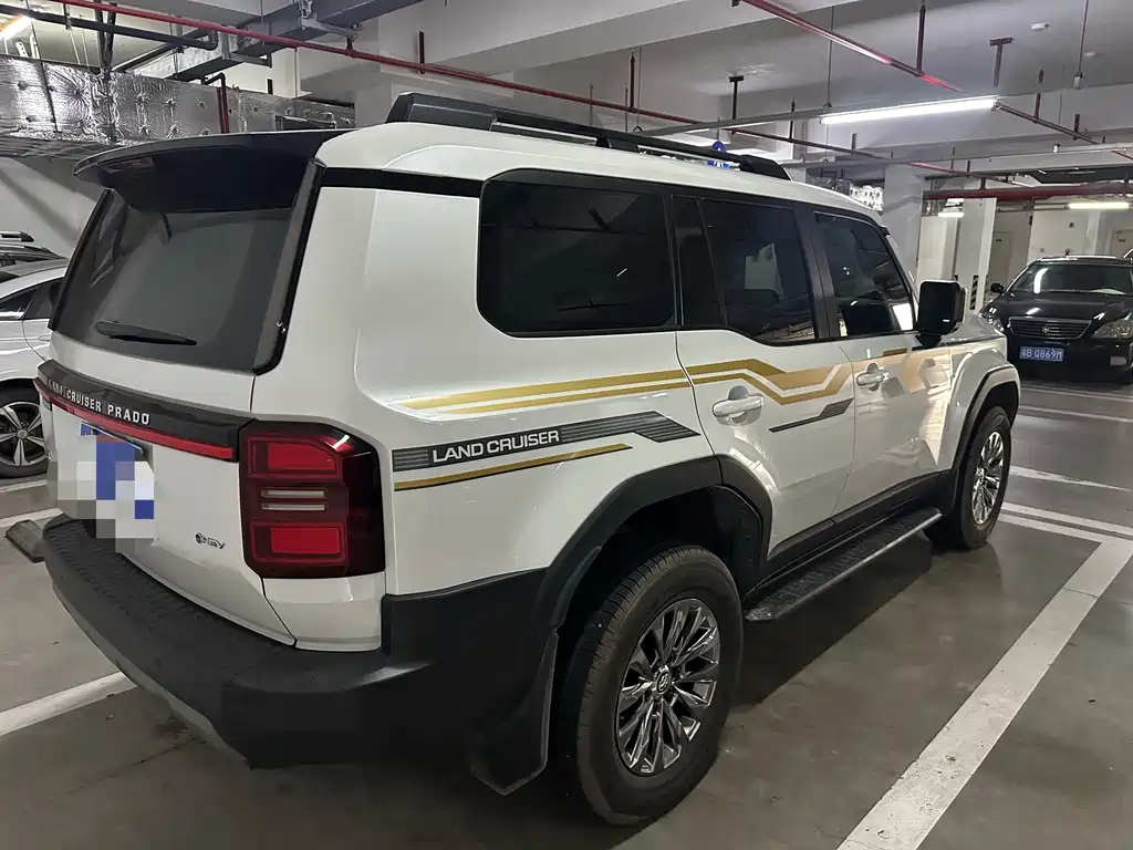 Toyota Land Cruiser Prado 2024 2.4T TX 5 мест