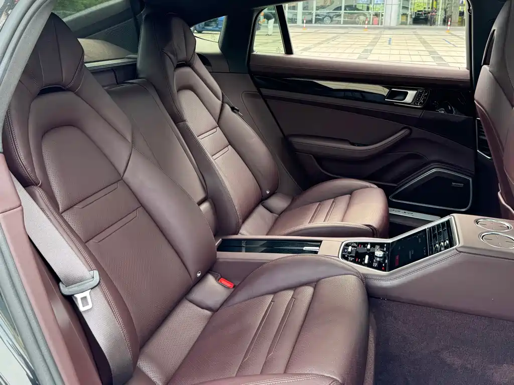 Porsche Panamera — миниатюра 13