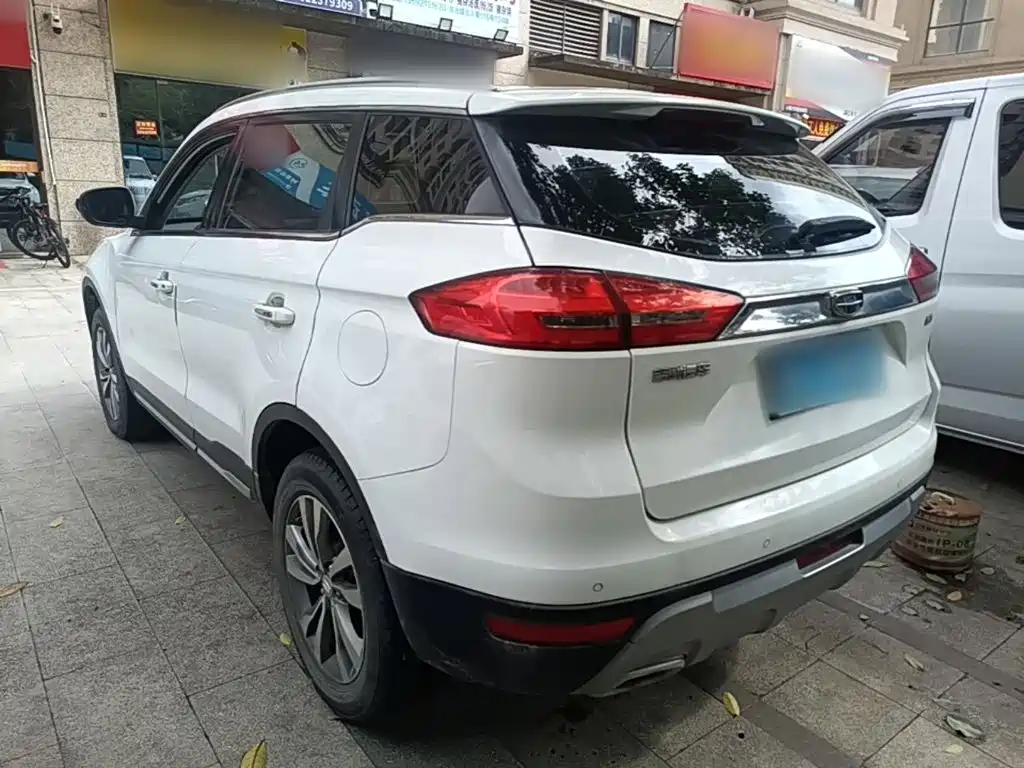 Geely Boyue — миниатюра 5