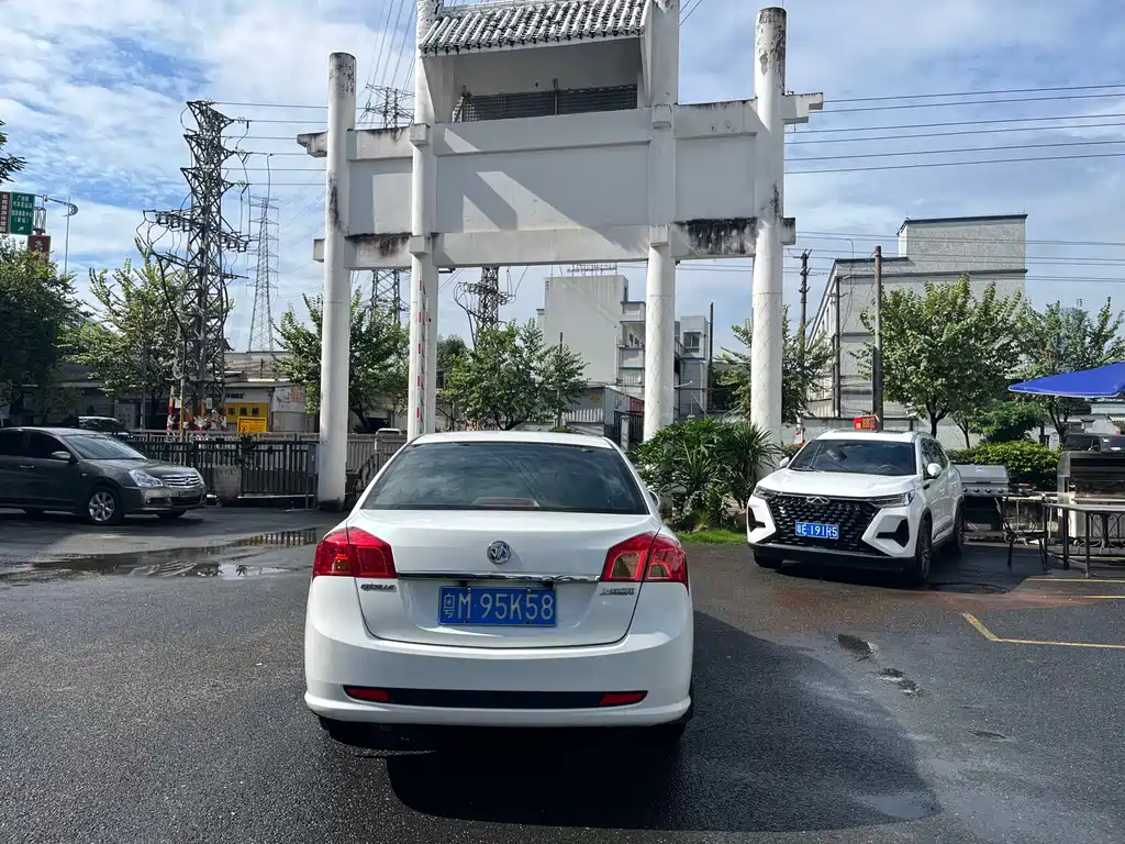 Buick Excelle — миниатюра 6