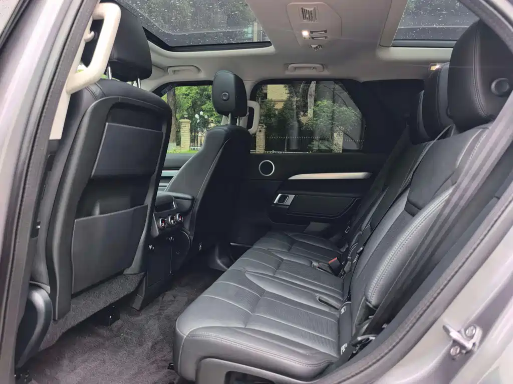 Land Rover Discovery — миниатюра 5