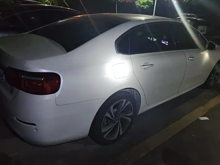 Citroen C6 — миниатюра 3