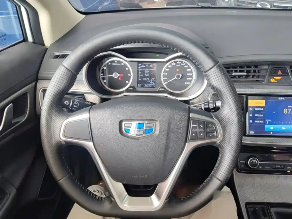 Geely Emgrand GS — миниатюра 11