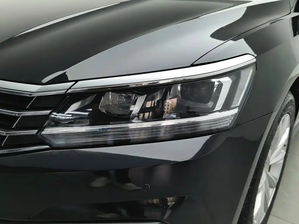 Volkswagen Passat — миниатюра 7