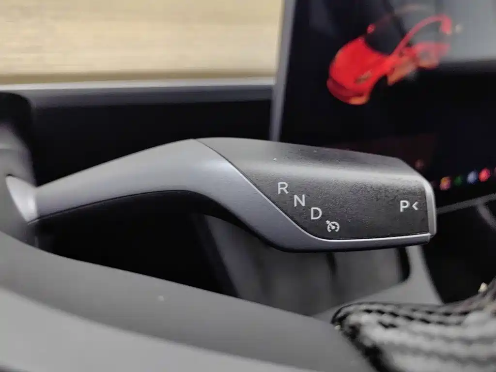 Tesla Model 3 — миниатюра 13