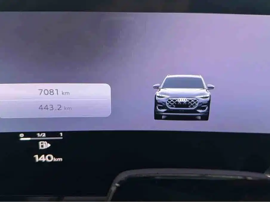Audi Q5L — миниатюра 9