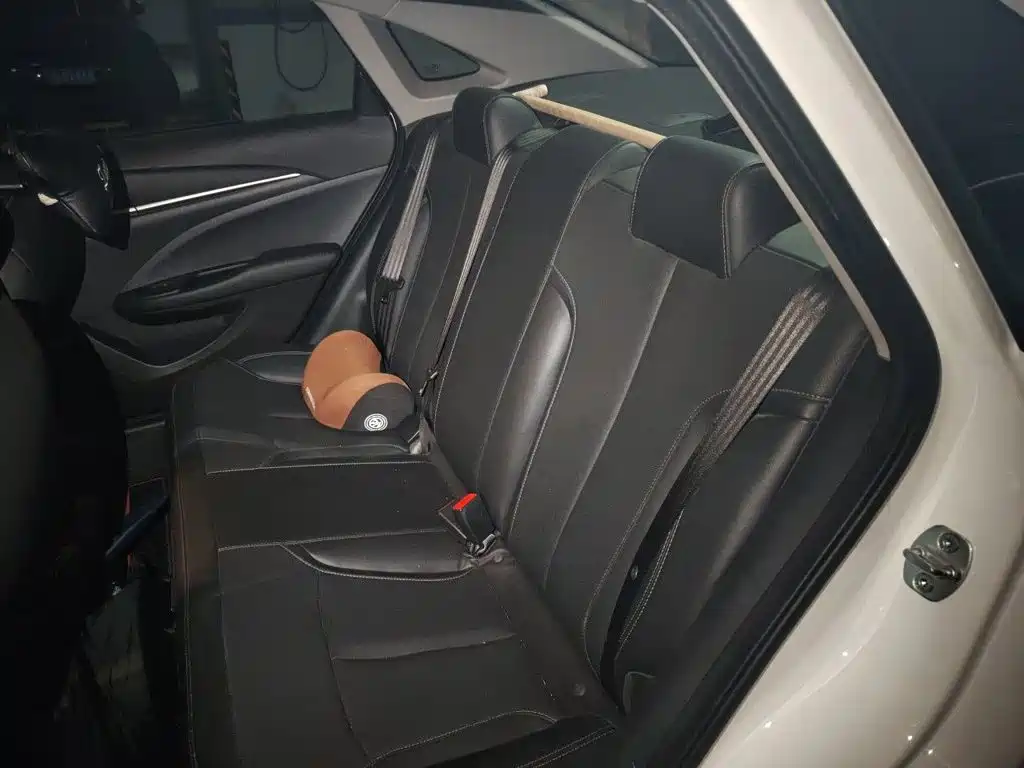 Buick Excelle — миниатюра 18