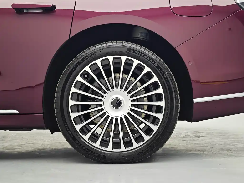 AITO ENJOY THE WORLD S9