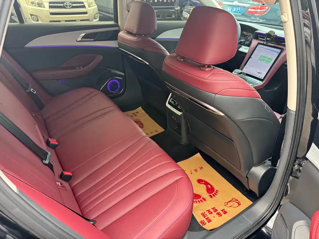 Hongqi Hongqi H5 — миниатюра 13