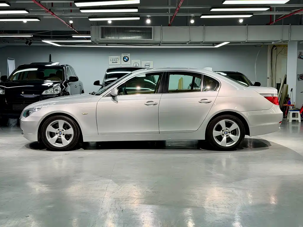 BMW 5 Series 5 2005 530i