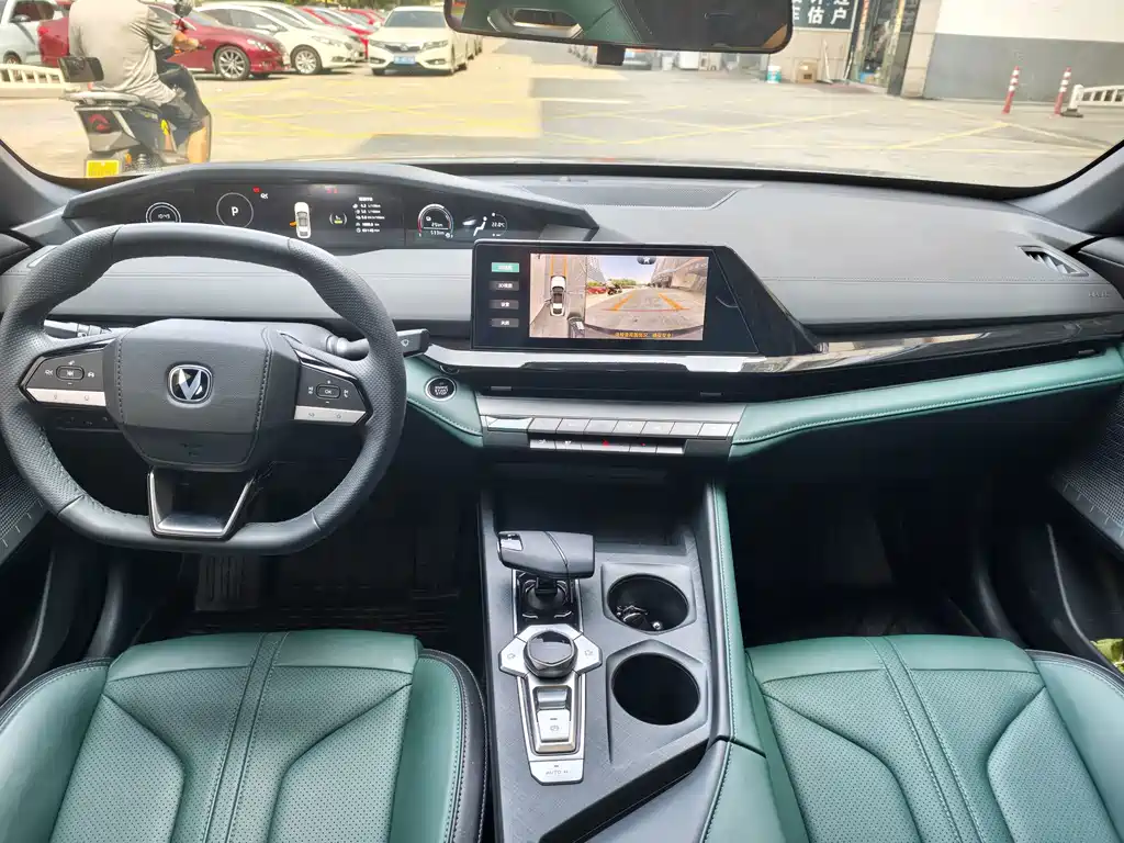 Changan UNI-V iDD — миниатюра 9