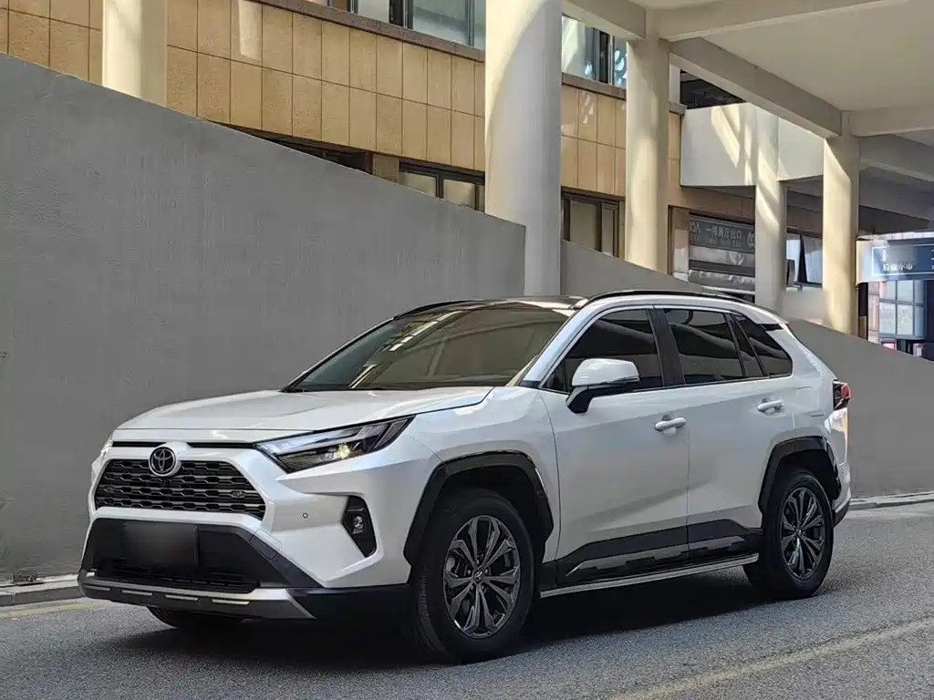 Toyota RAV4 — миниатюра 2