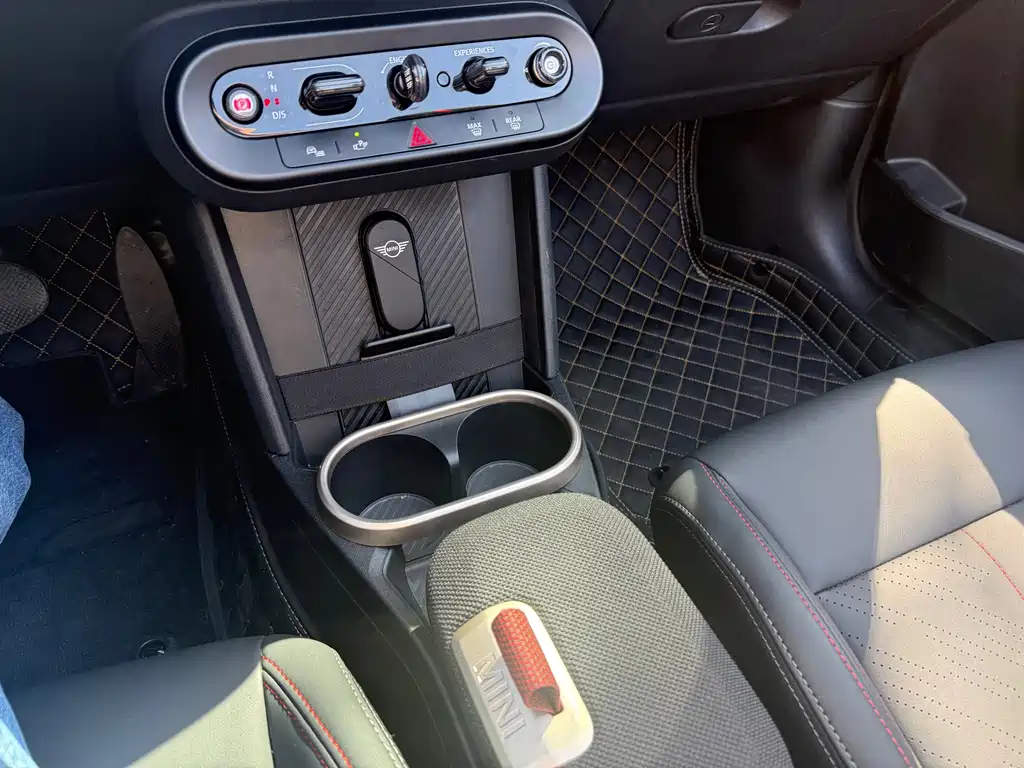 MINI Mini — миниатюра 11