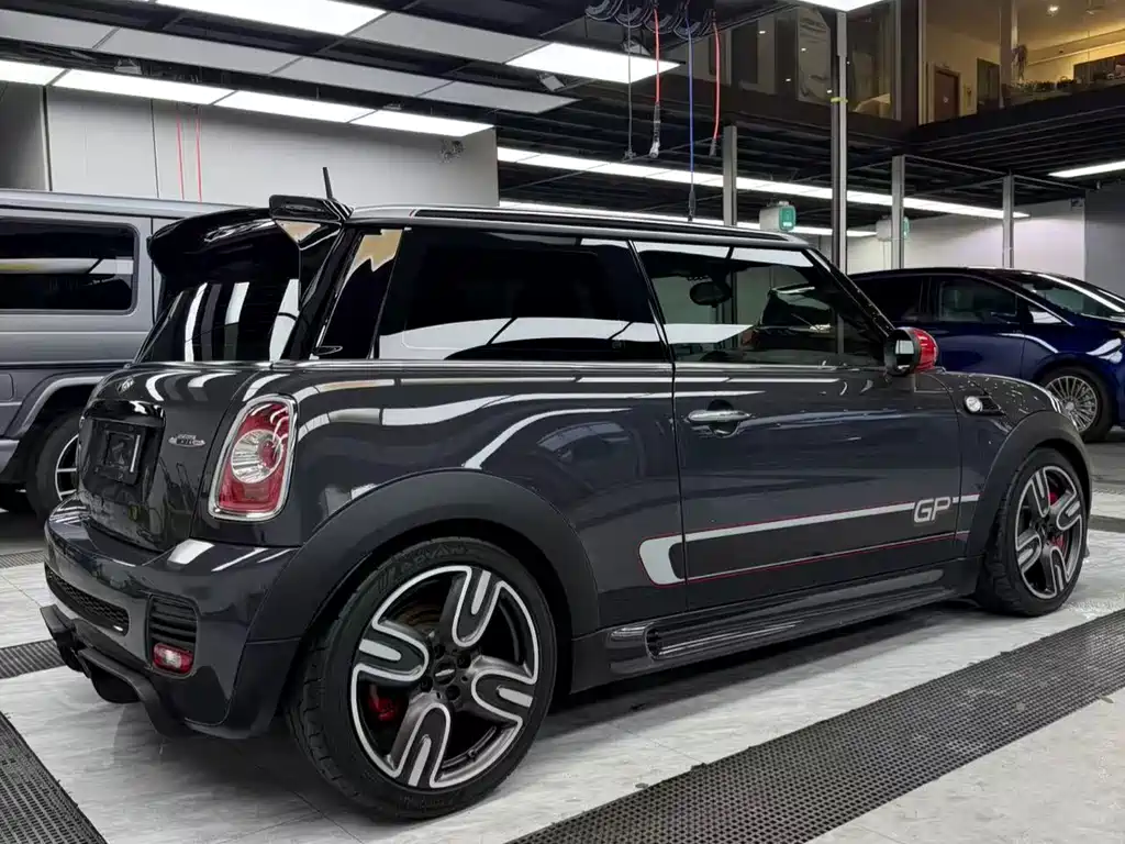 Mini GP2 2007 1.6T MT