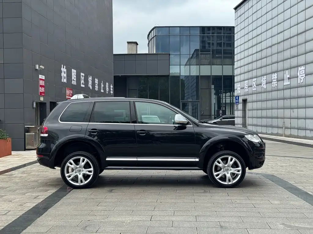 Volkswagen Touareg — миниатюра 20