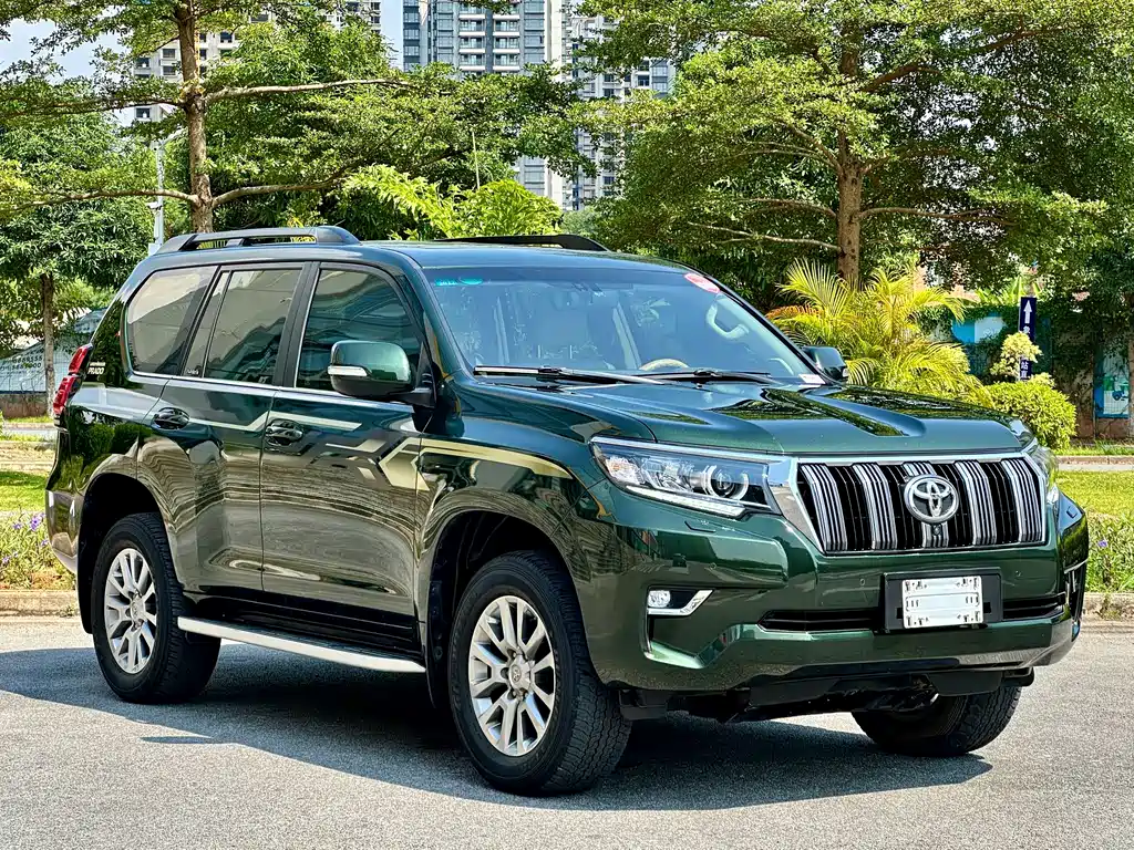 TOYOTA PRADO