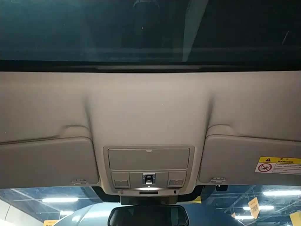 Land Rover Discovery Sport — миниатюра 18