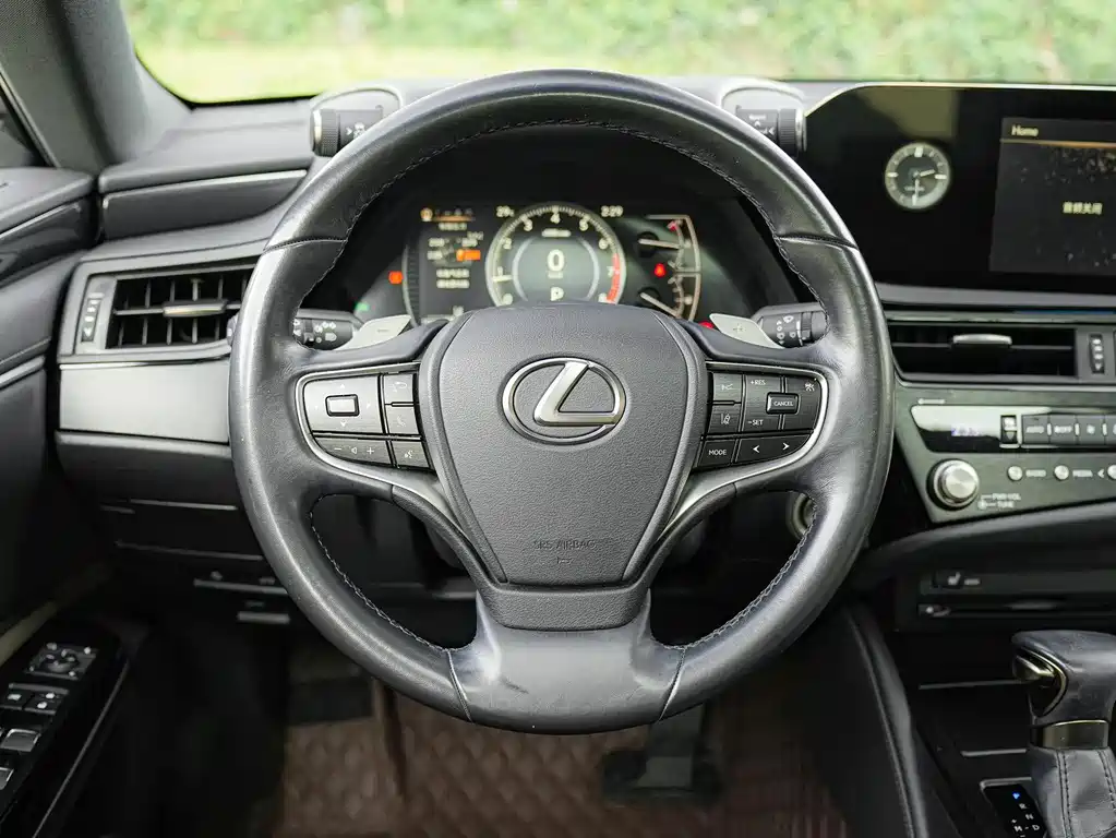 Lexus ES — миниатюра 20