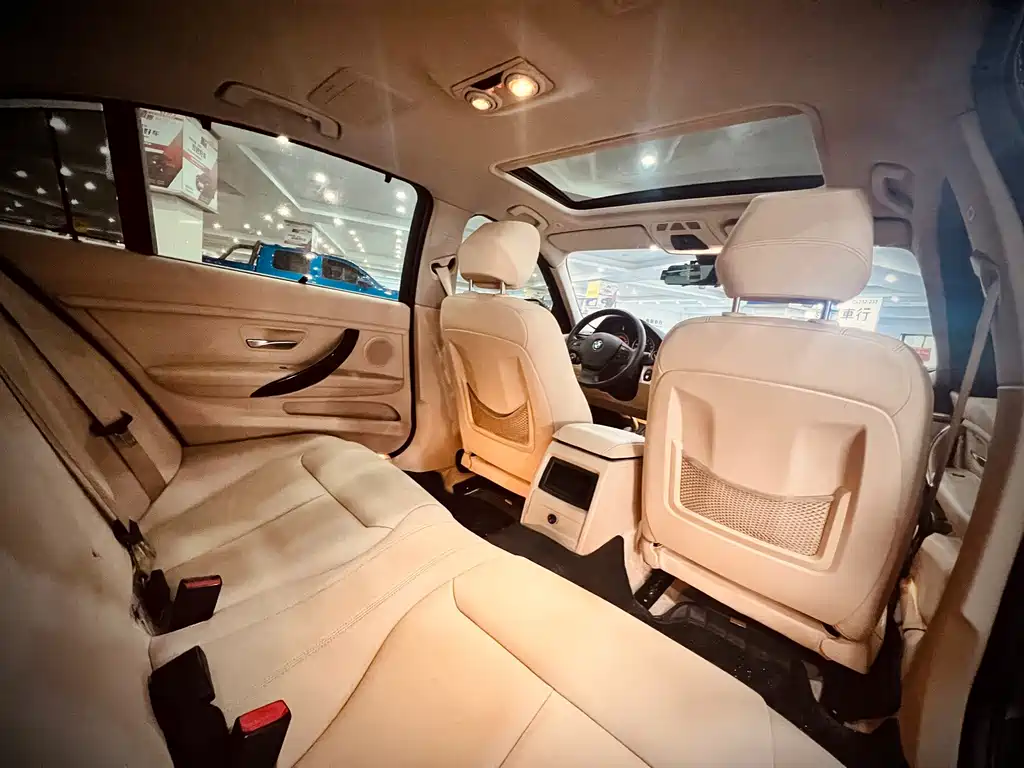 BMW 3 Series — миниатюра 12