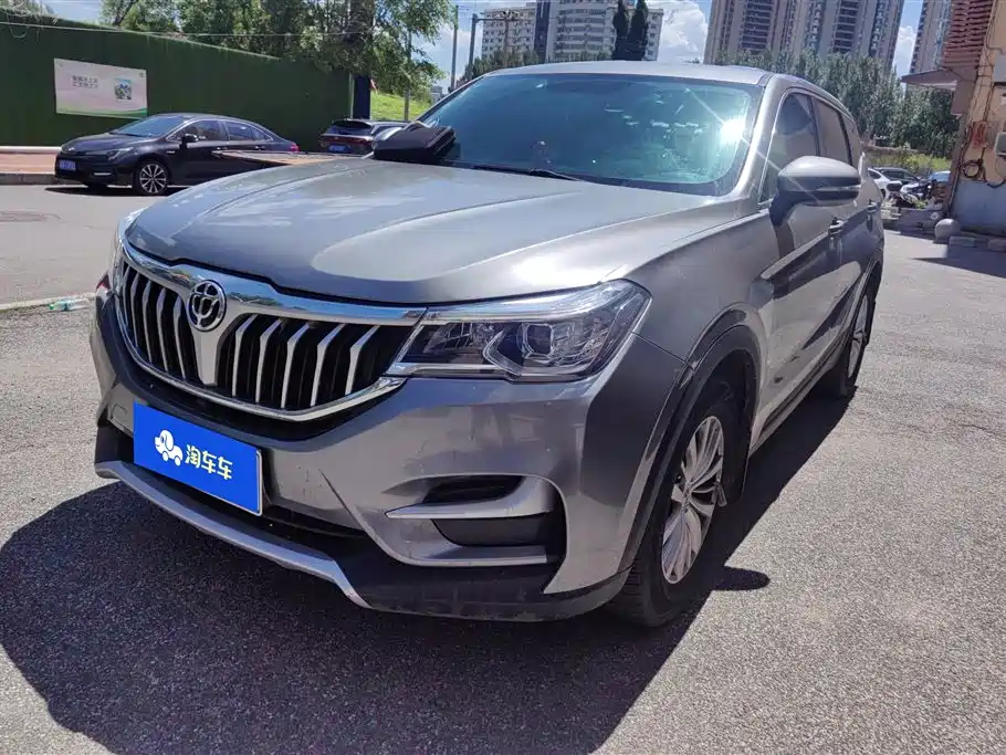 Купить Zhonghua V6