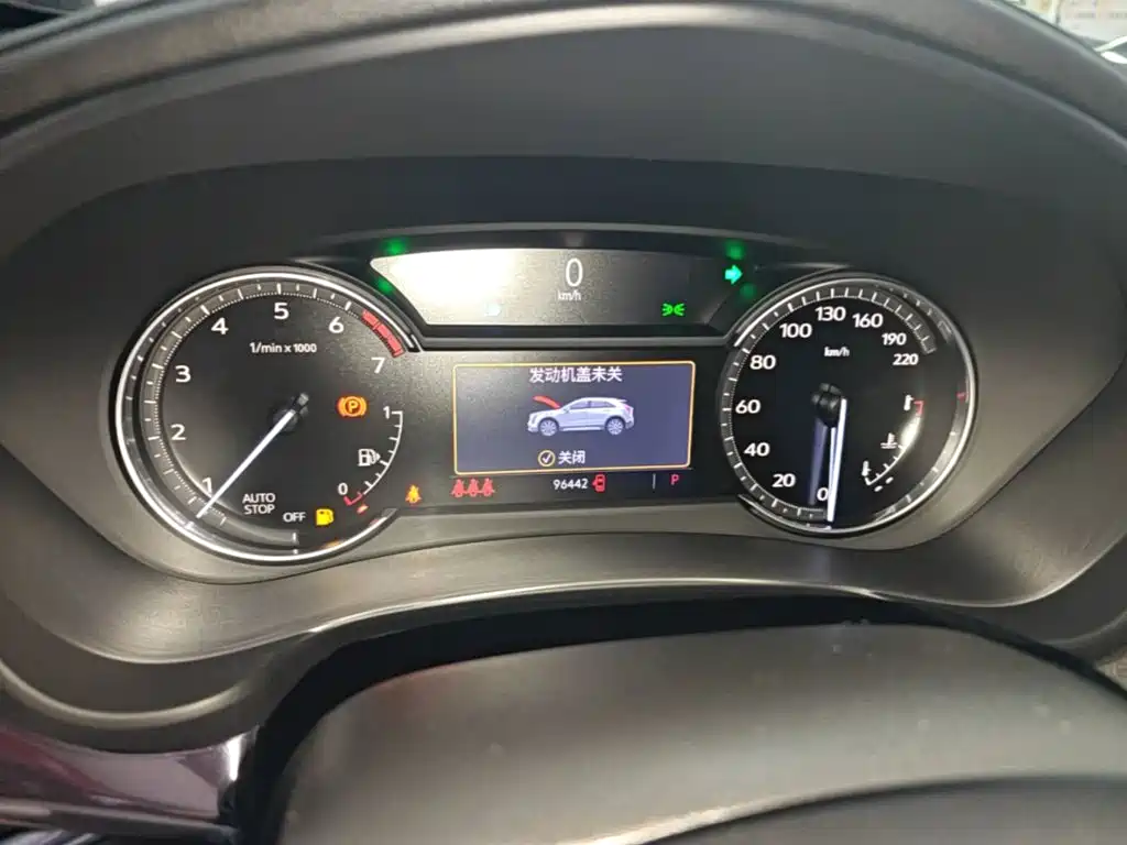 Cadillac XT4 — миниатюра 12