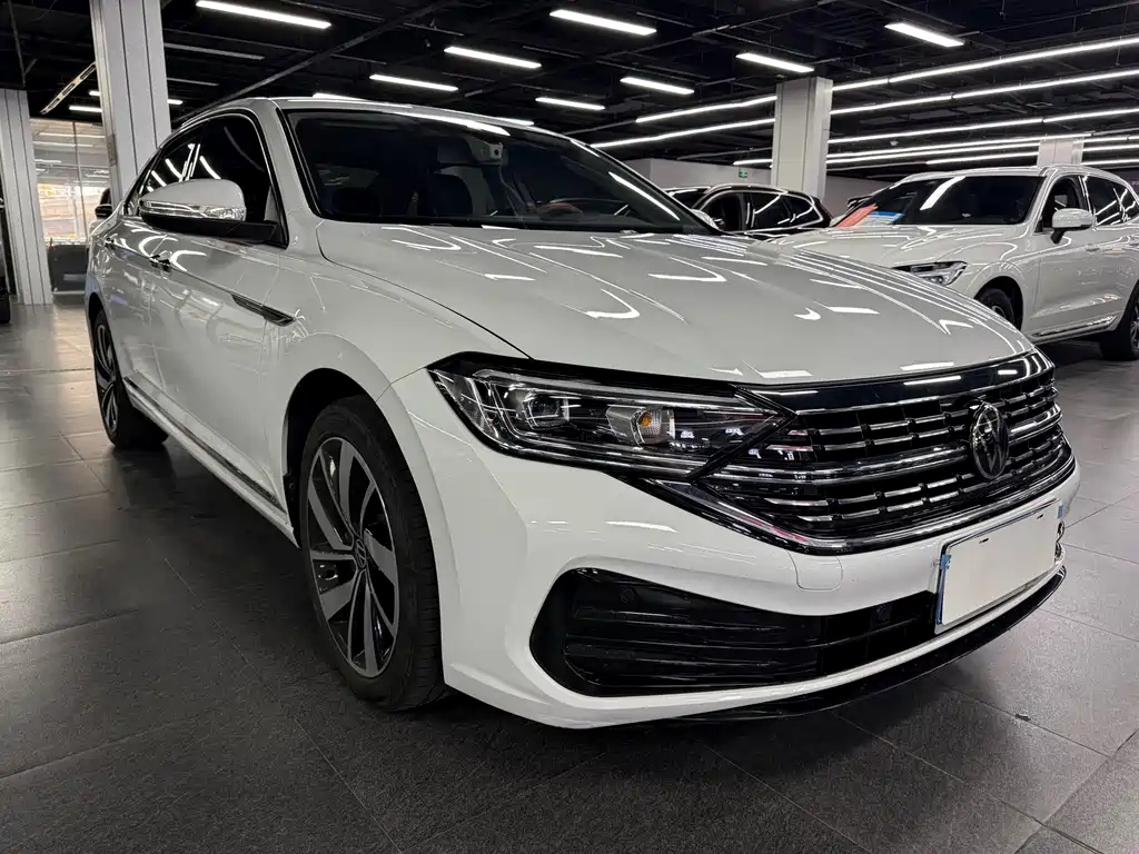 Volkswagen Sagitar — миниатюра 3