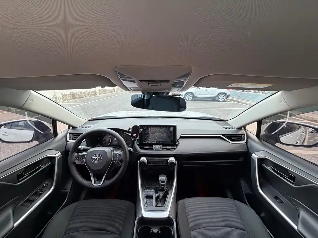 Toyota RAV4 2022 2.0L CVT