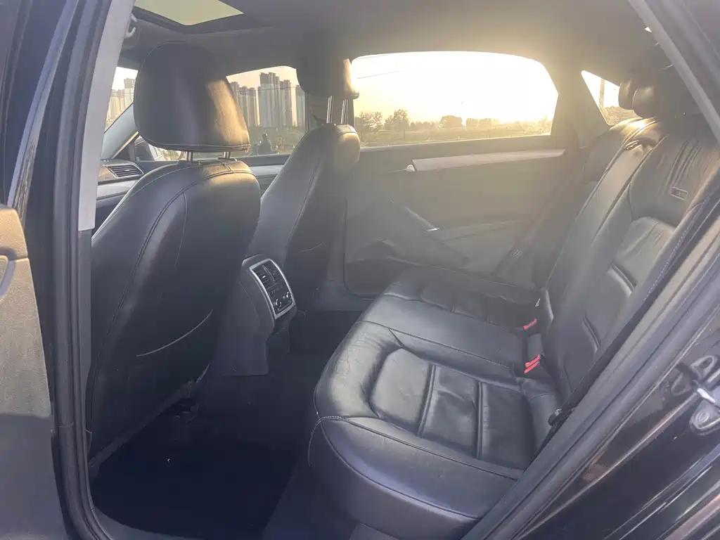 Volkswagen Passat — миниатюра 5