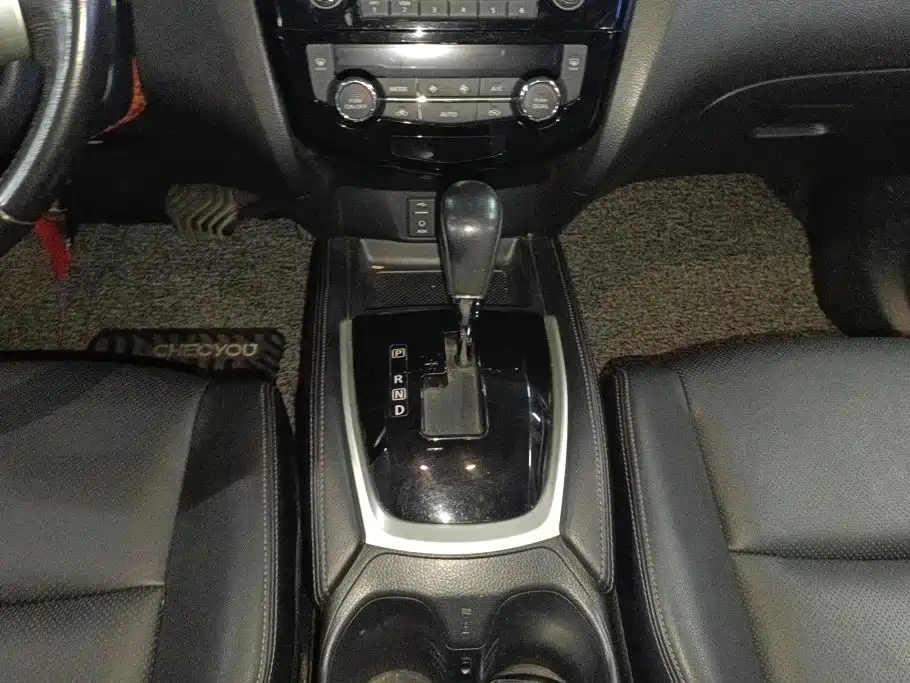 Nissan X-Trail — миниатюра 16