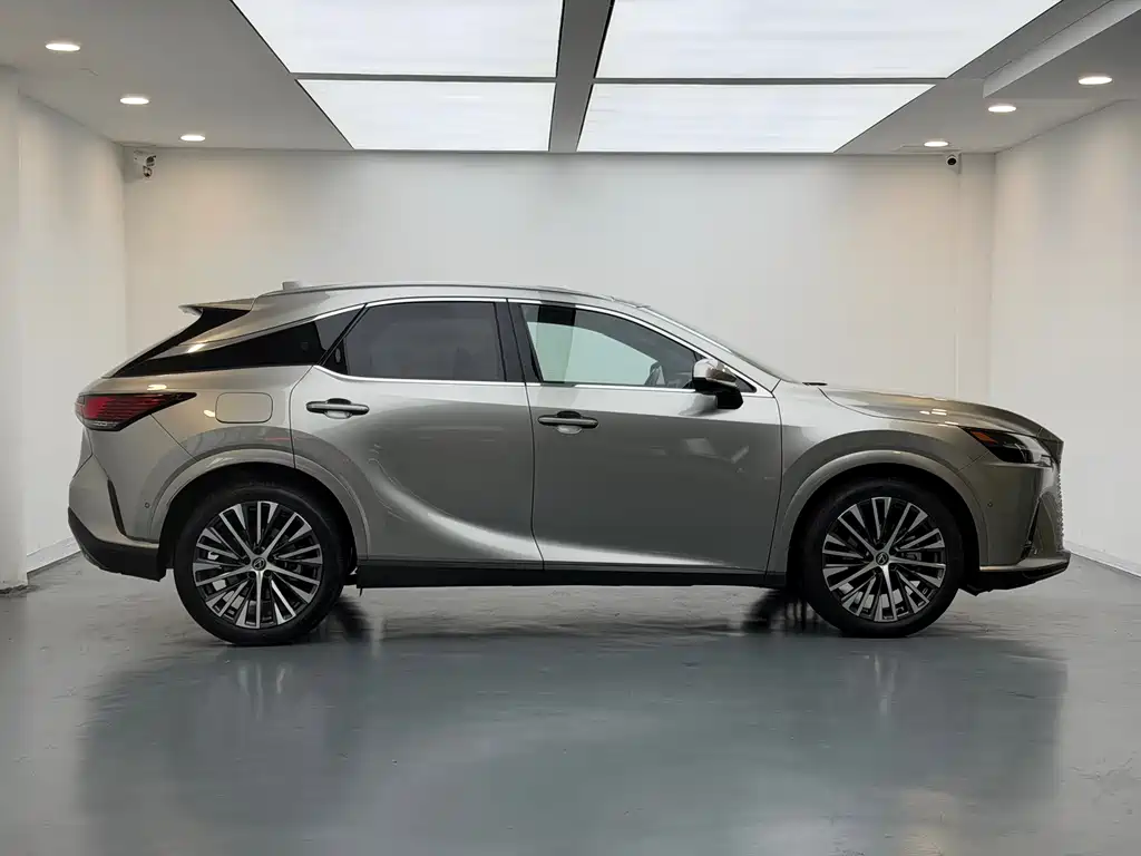 Lexus RX 2023 450h+ Enjoy