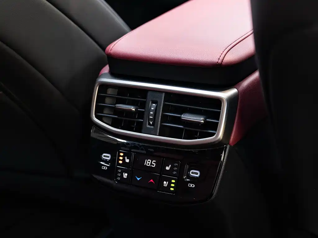 Lexus RX — миниатюра 21