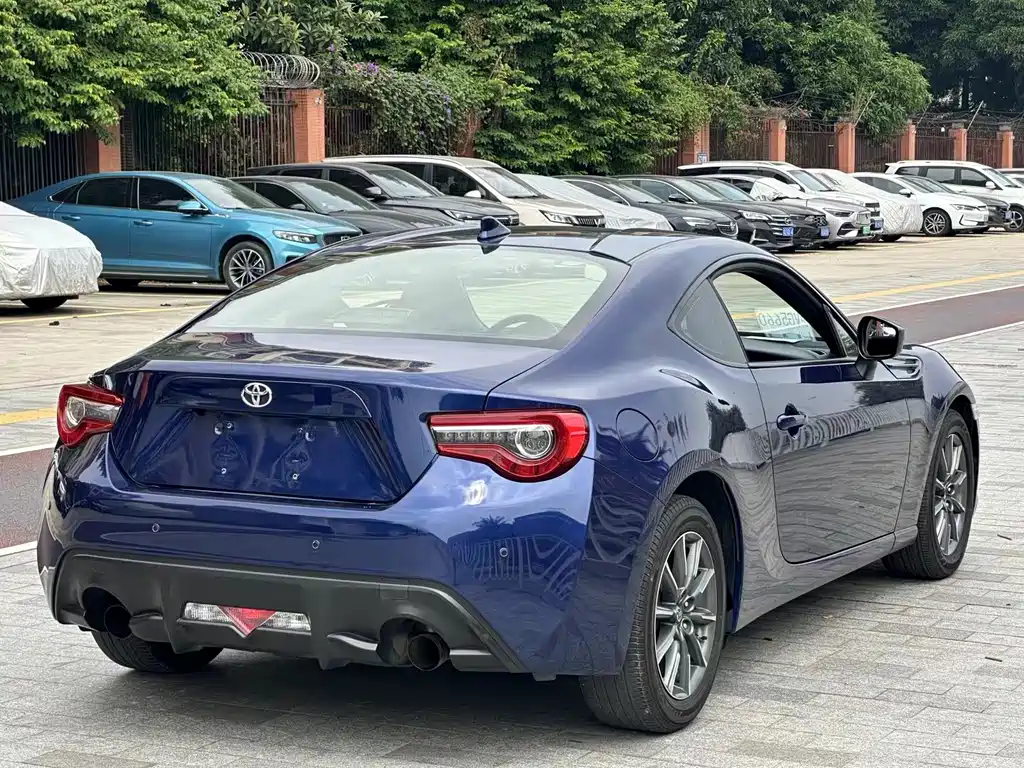 Toyota 86 — миниатюра 7