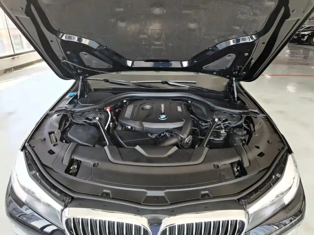BMW 7 Series — миниатюра 20
