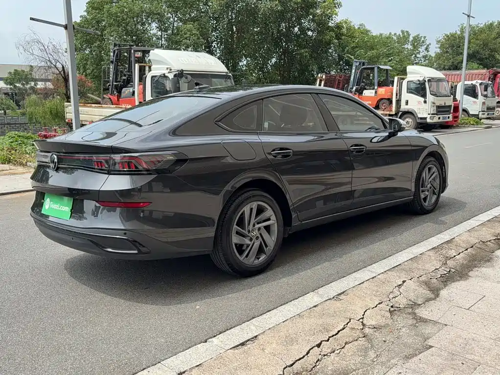 Volkswagen Lamando — миниатюра 11