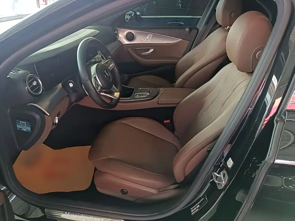 Mercedes-Benz E-Class (Import) — миниатюра 15