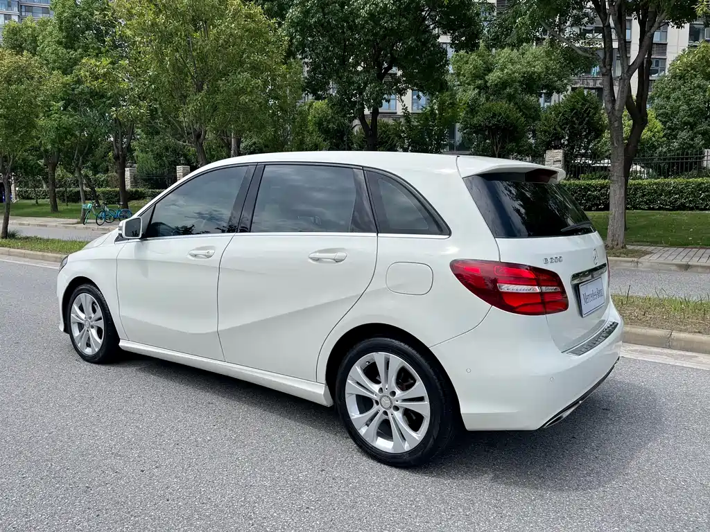 Mercedes-Benz B-Class — миниатюра 7