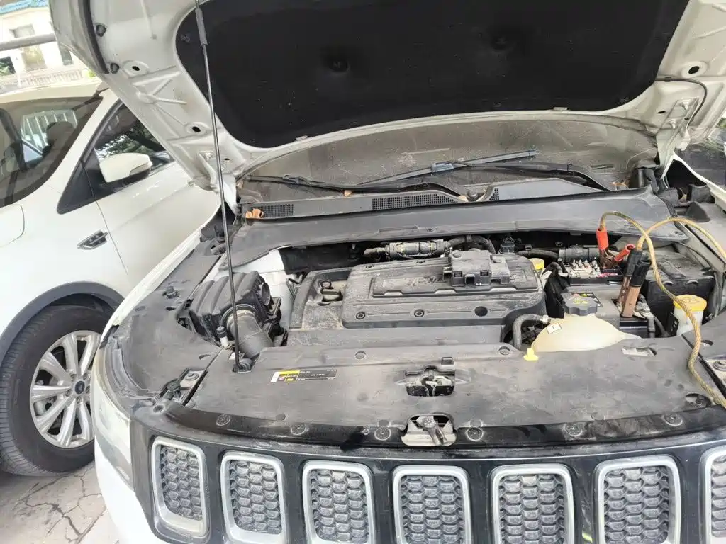 Jeep Compass — миниатюра 20